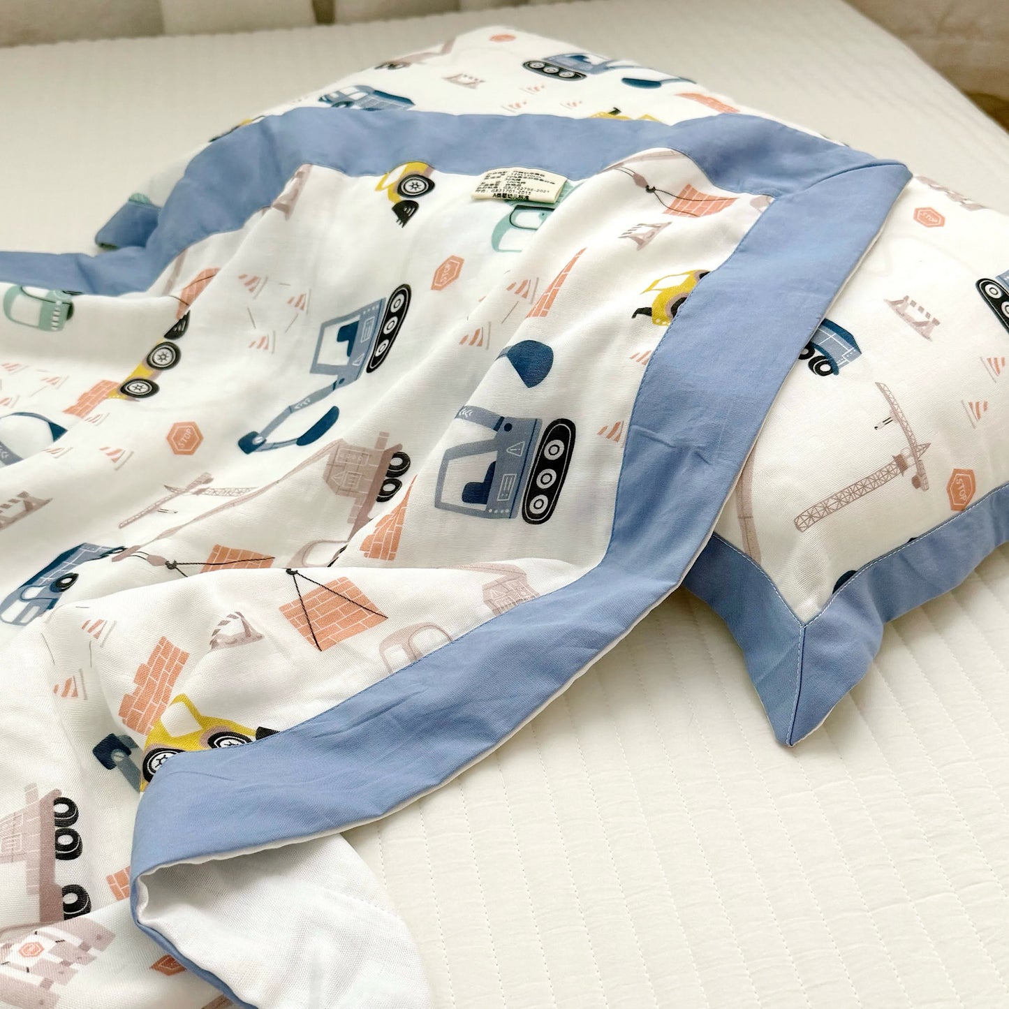 Cartoon Truck Bamboo Fiber Toddler Quilt