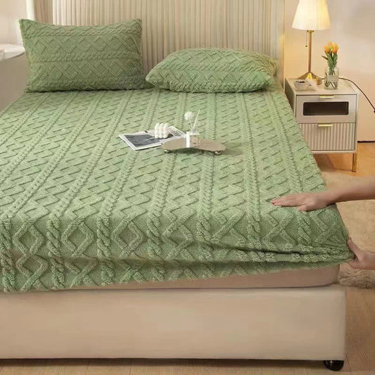 Solid Color Diamond Texture Fleece Fitted Sheet - Grass Green - 2pcs Pillowcases - 19" x 29" - image 1