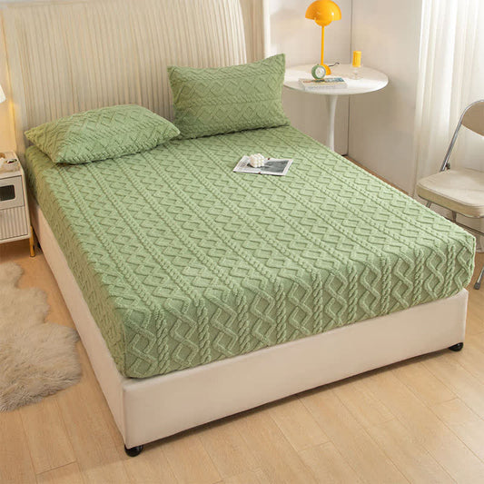 Solid Color Diamond Texture Fleece Fitted Sheet - image 2