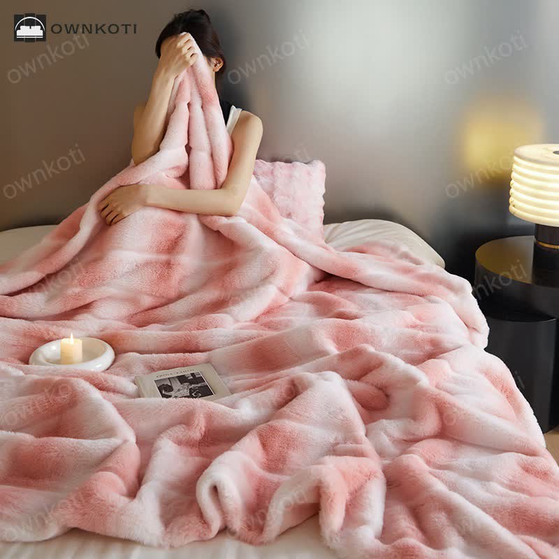 Simple Gradient Antistatic Throw Blanket