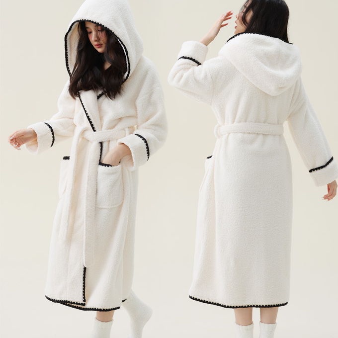 Warm Fleece Hooded Long Bathrobe
