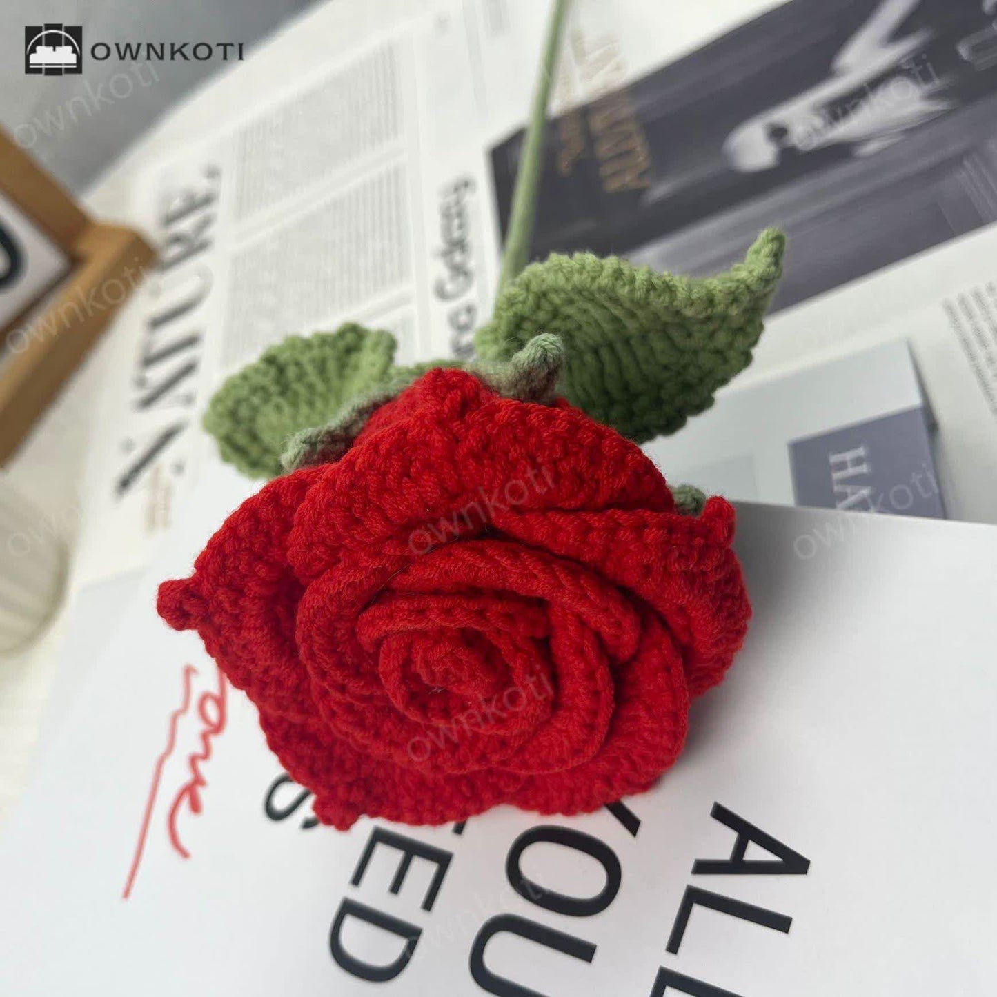 Hand-woven Bright Rose Bouquet Ornament
