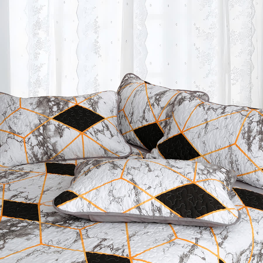 Marble Geometric Breathable Quilted Bedding Set(3PCS)