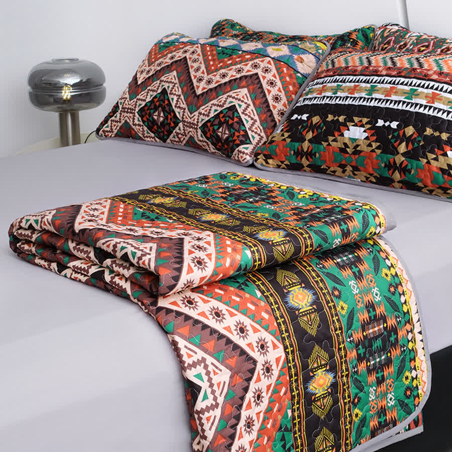 Bohemian Quilted Breathable Soft Bedding Set(3PCS)