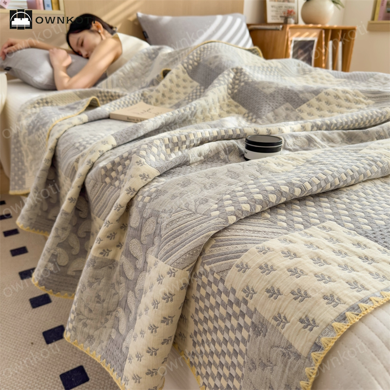 Three Layers Gauze Retro Comfy Lightweight Quilt