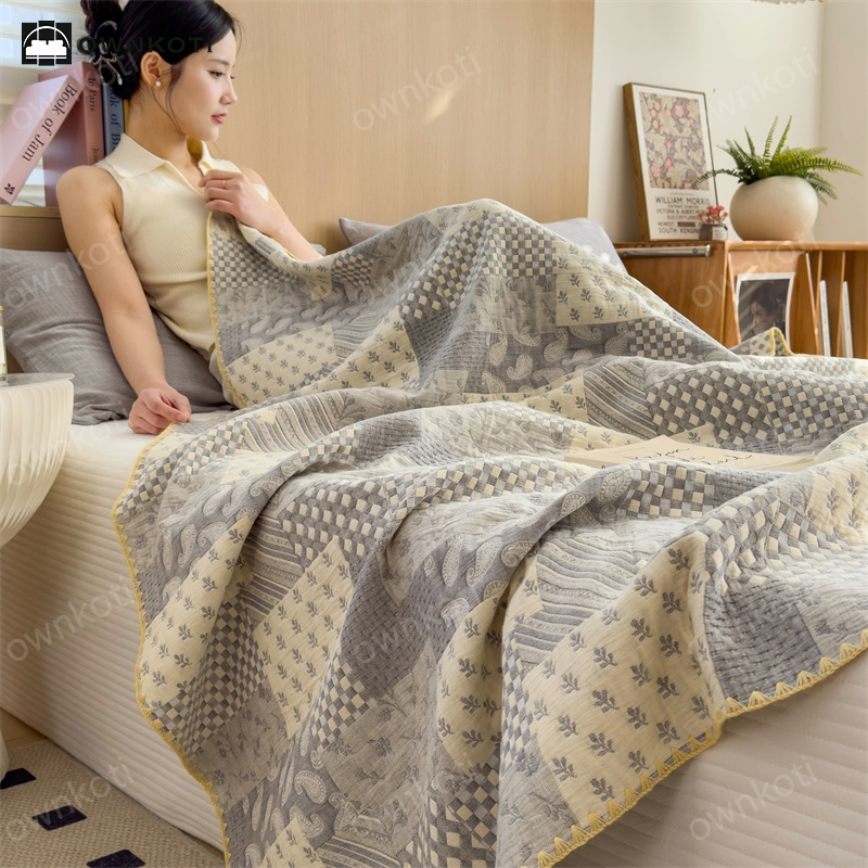 Three Layers Gauze Retro Comfy Lightweight Quilt