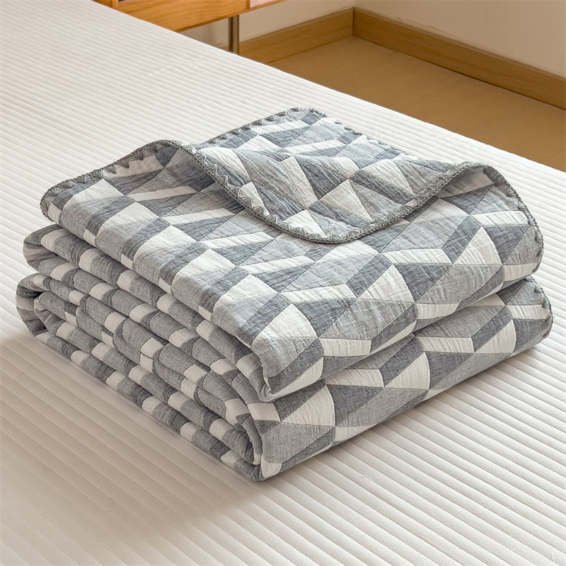 Simple Geometric Cotton Gauze Comfy Quilt