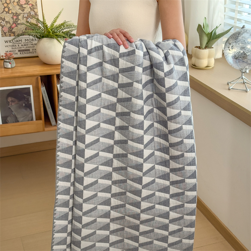 Simple Geometric Cotton Gauze Comfy Quilt