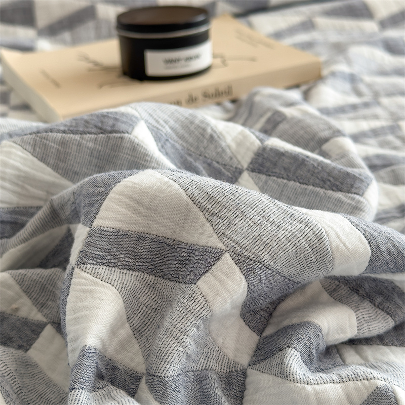 Simple Geometric Cotton Gauze Comfy Quilt