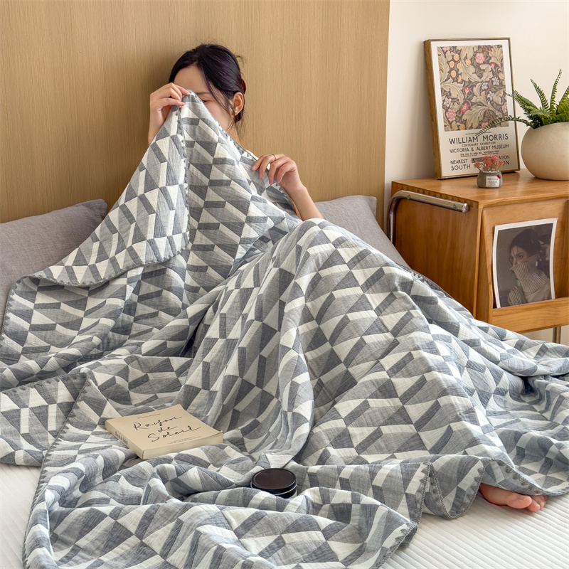 Simple Geometric Cotton Gauze Comfy Quilt