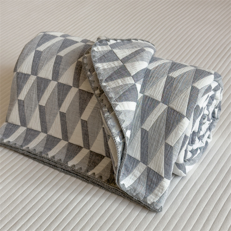Simple Geometric Cotton Gauze Comfy Quilt