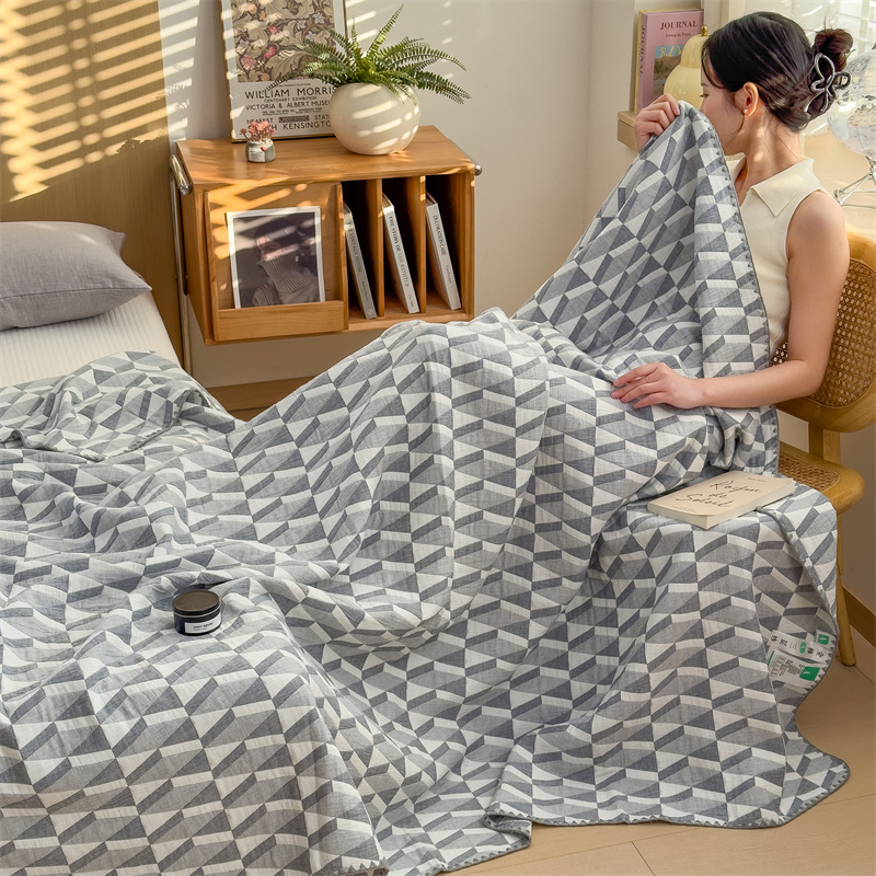 Simple Geometric Cotton Gauze Comfy Quilt