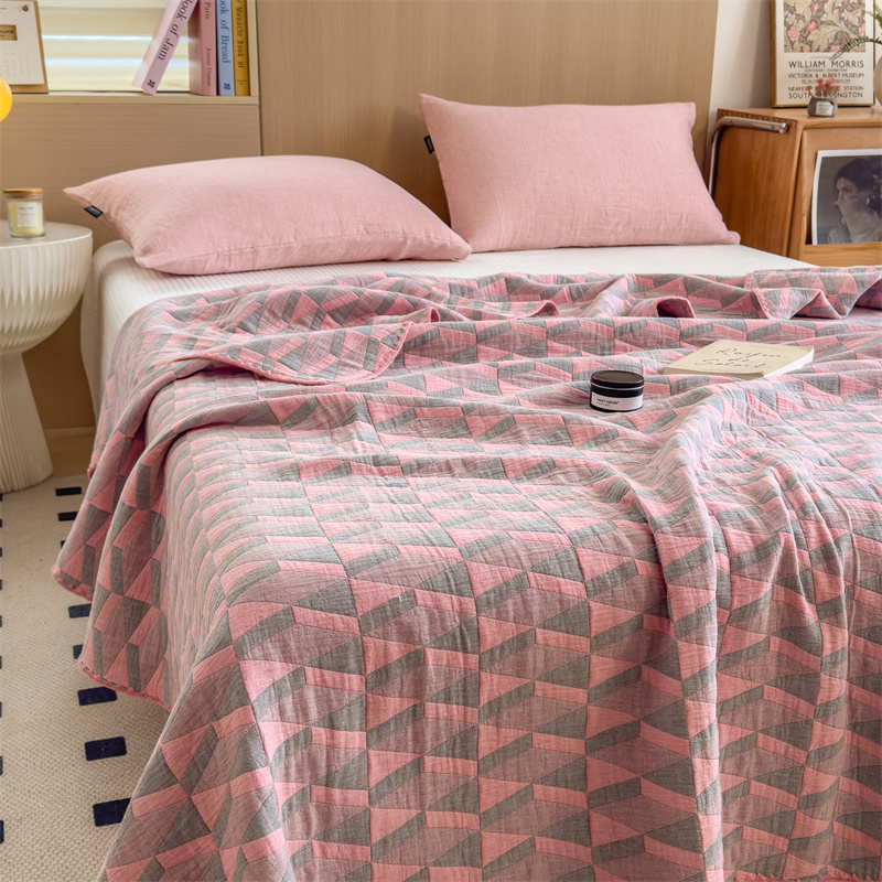 Simple Geometric Cotton Gauze Comfy Quilt