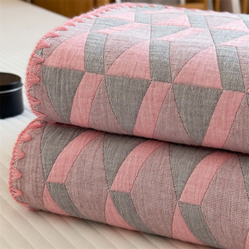 Simple Geometric Cotton Gauze Comfy Quilt