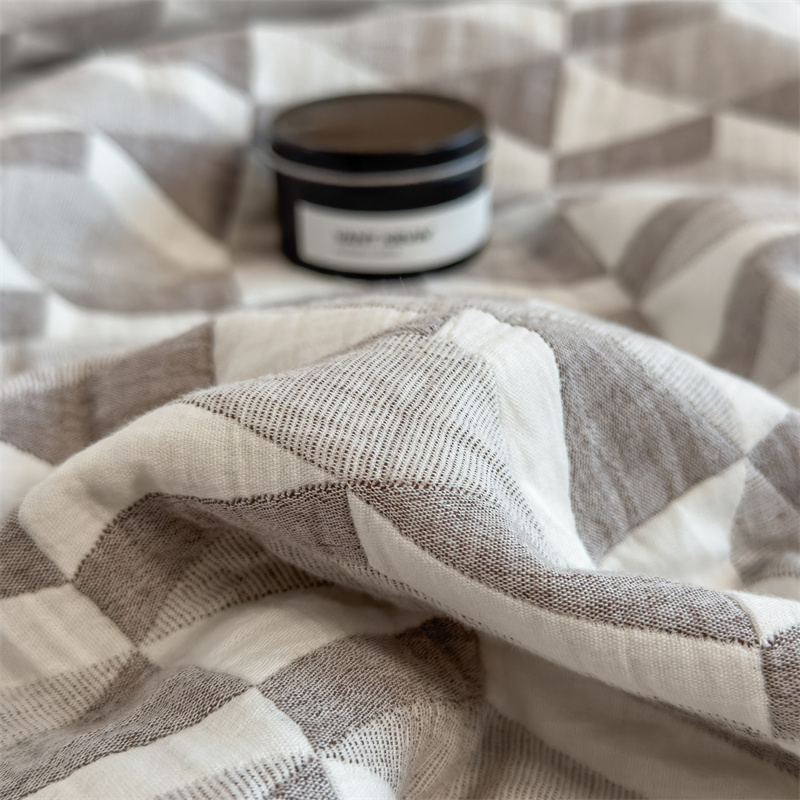 Simple Geometric Cotton Gauze Comfy Quilt