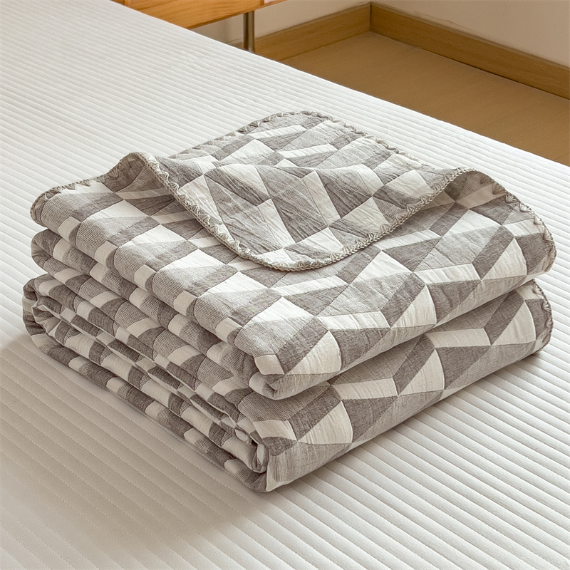 Simple Geometric Cotton Gauze Comfy Quilt