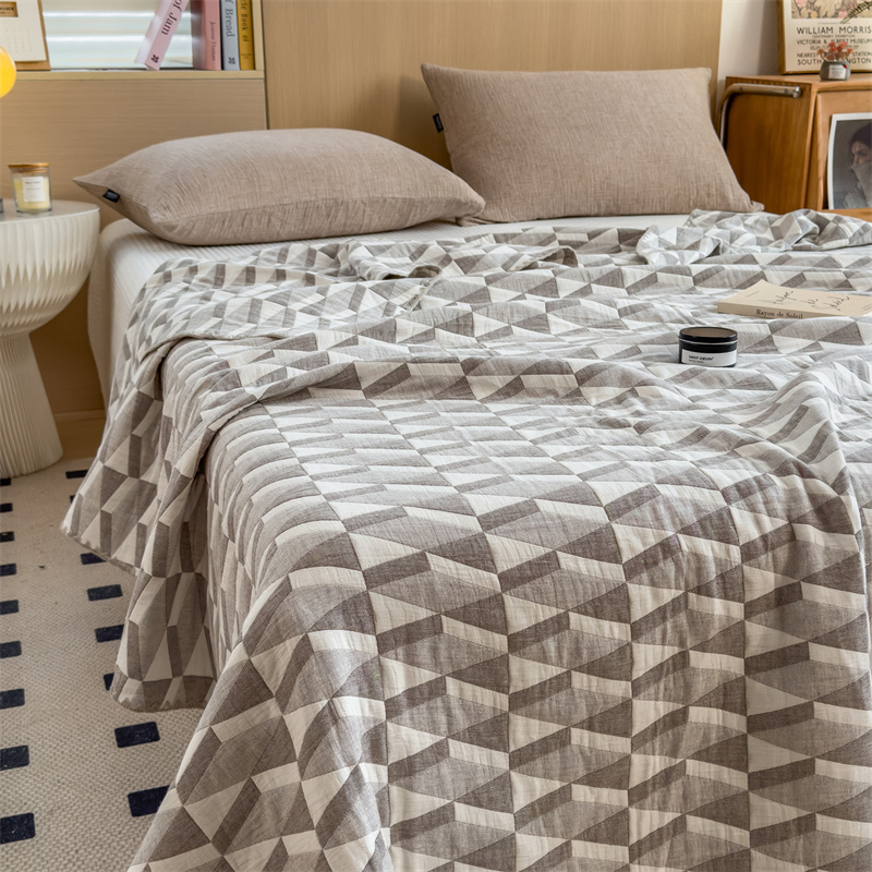 Simple Geometric Cotton Gauze Comfy Quilt