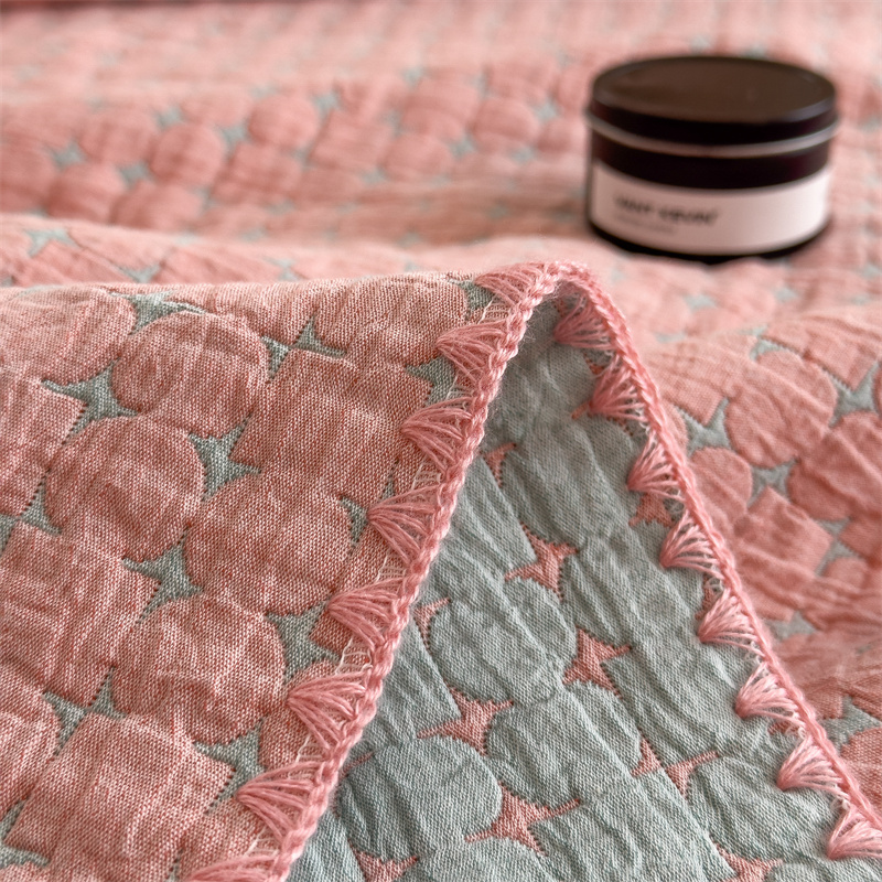 Breathable Three Layers Cotton Gauze Quilt