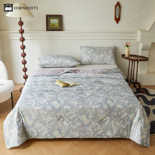 Vintage Floral Soft Lightweight Quilt