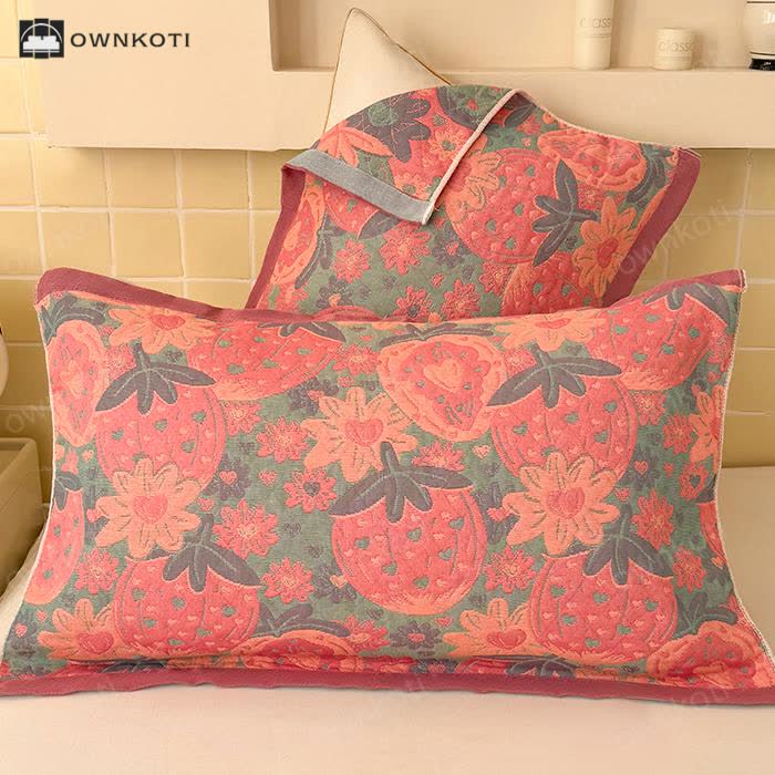 Three Layers Gauze Strawberry Soft Quilt