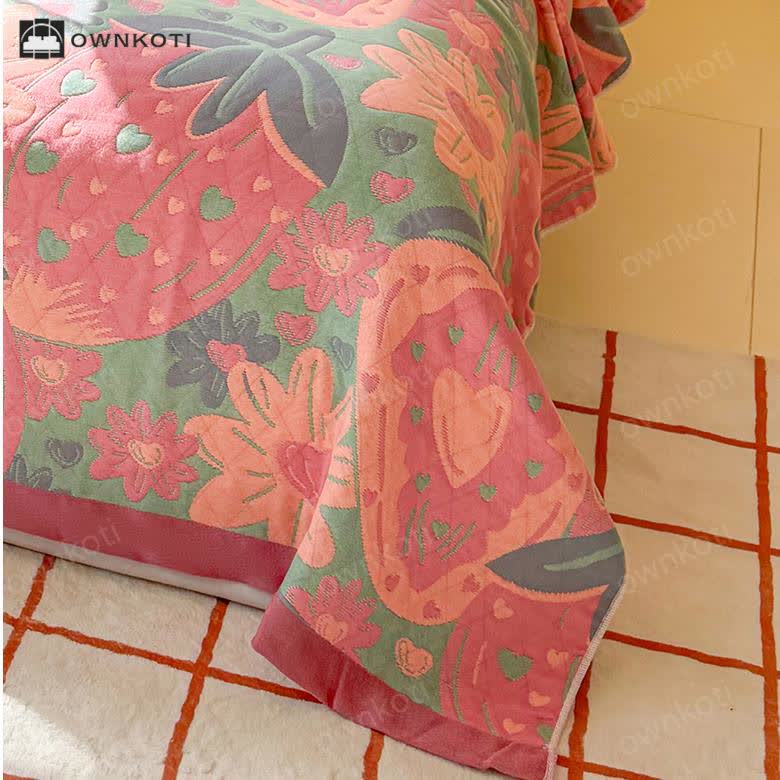 Three Layers Gauze Strawberry Soft Quilt