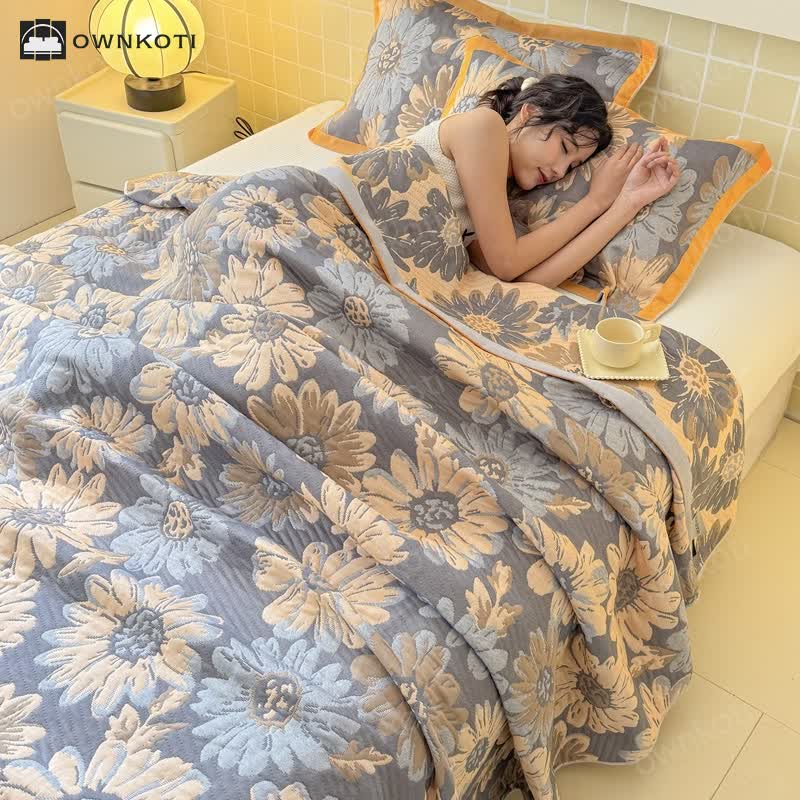 Retro Flower Cotton Gauze Lightweight Quilt