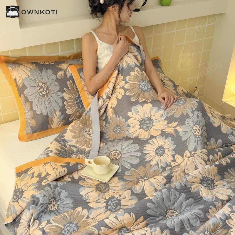 Retro Flower Cotton Gauze Lightweight Quilt