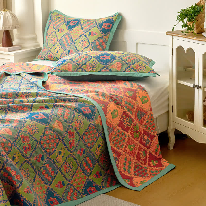 Double Layer Gauze Jacquard Bear Cotton Quilt