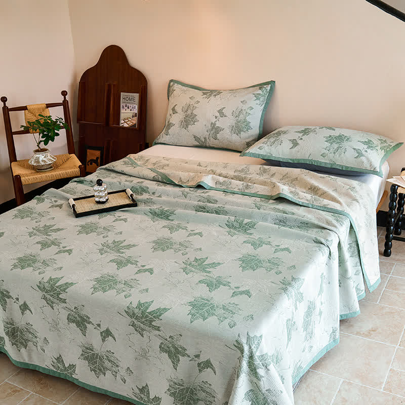 Jacquard Maple Leaf Cotton Gauze Quilt