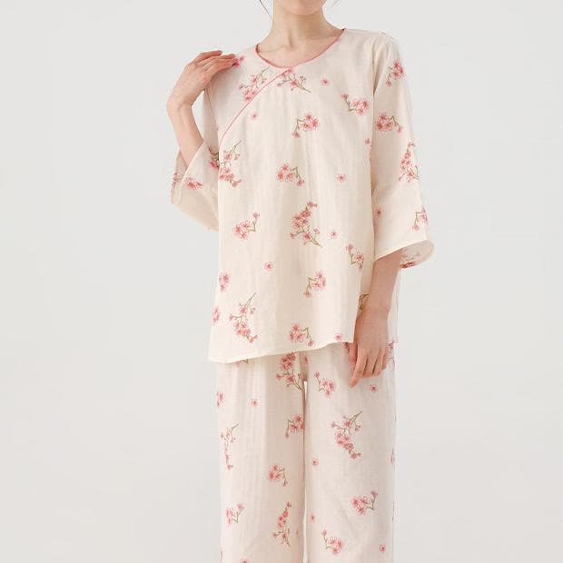Elegant Plum Blossom Cotton Gauze Nightwear Set