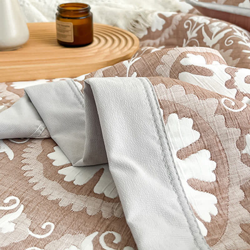 Geometric Pattern Jacquard Coverlet Blanket