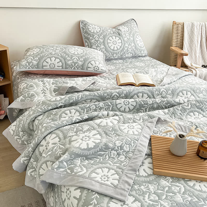 Geometric Pattern Jacquard Coverlet Blanket