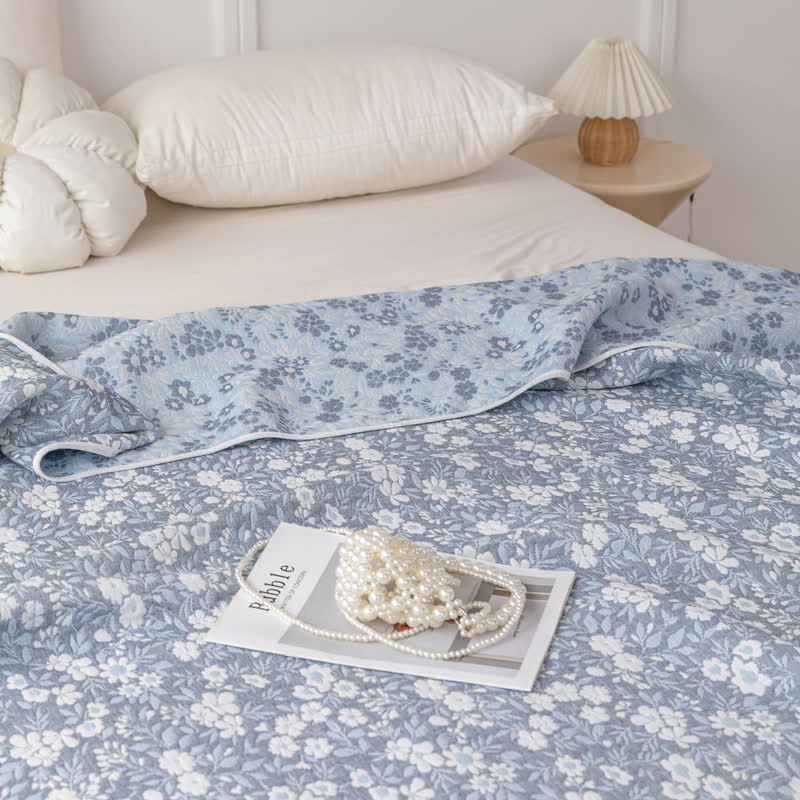 Cotton Gauze Floral Jacquard Reversible Quilt