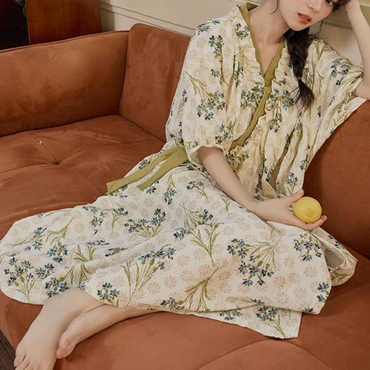 Pastoral Padded Short Sleeve Tie-Back Nightgown with Pocket