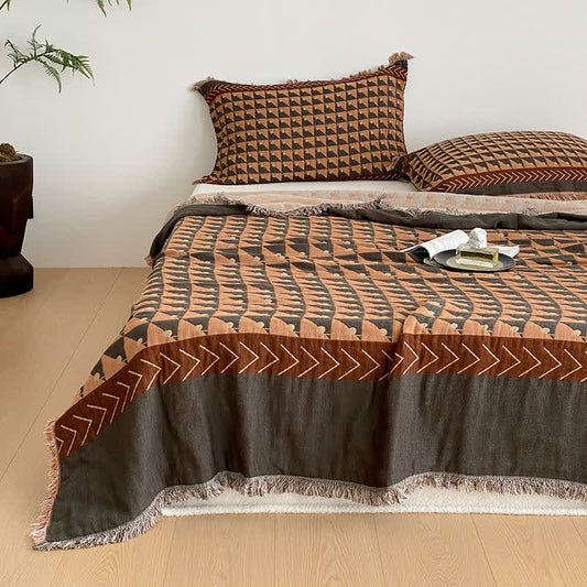 Geometric Pattern Four-layer Cotton Gauze Tassel Quilt