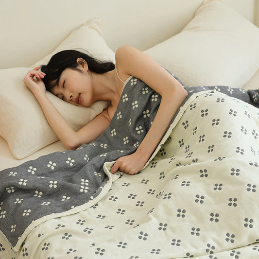 Four-leaf Clover Pure Cotton Gauze Reversible Quilt