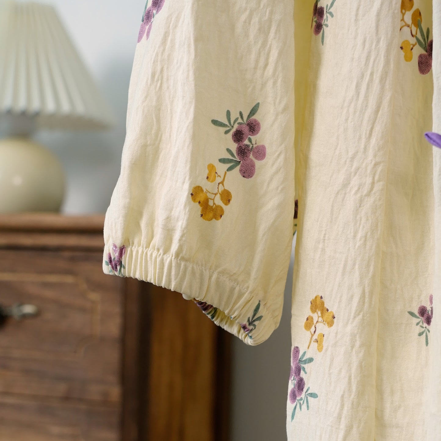 Rural Loquat V-neckline Soft Long Nightgown