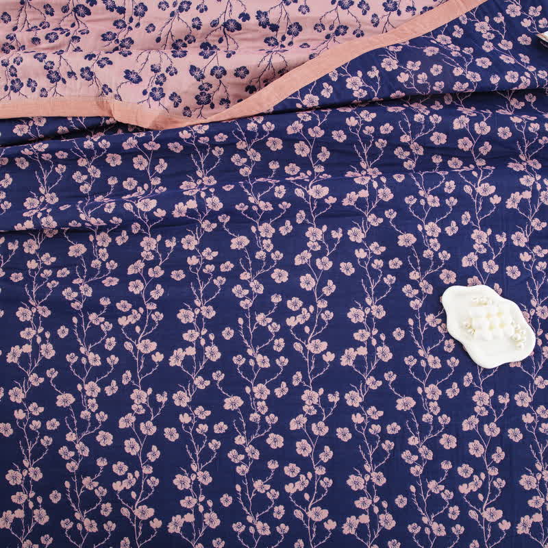 Pastoral Floral Cotton Gauze Jacquard Reversible Quilt - image 7