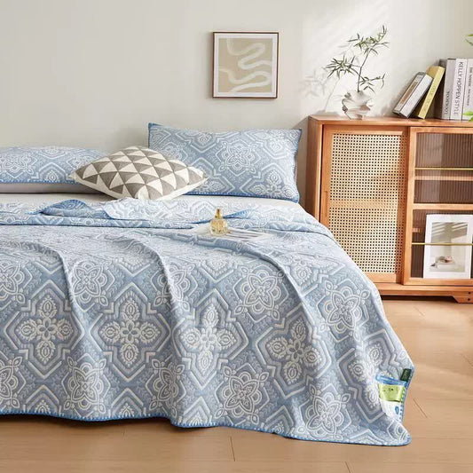 Elegant Floral Cotton Double Layer Gauze Reversible Quilt