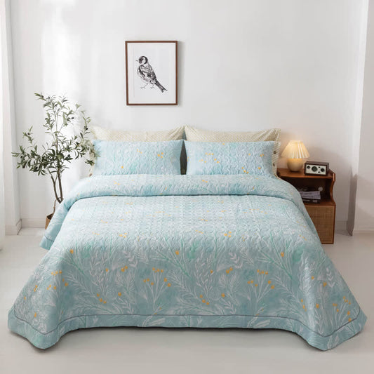 Elegant Plant Print Cotton Quilt