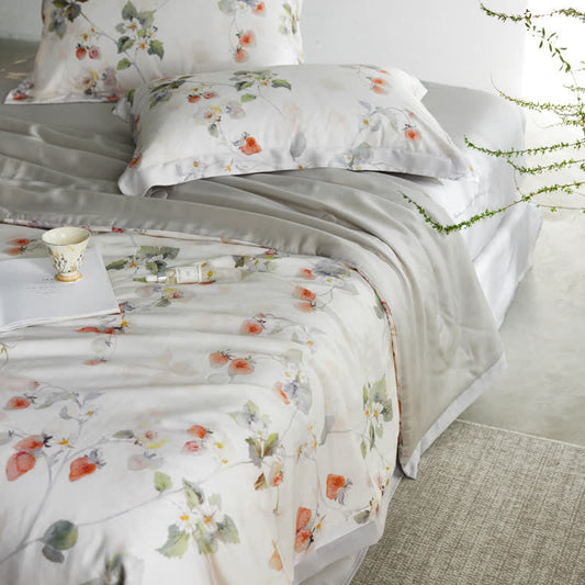 Strawberry Floral Lyocell Fiber Summer Silky Quilt