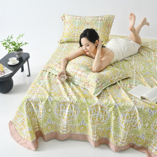 Artistic Floral Cool Natural Fiber Bedspread