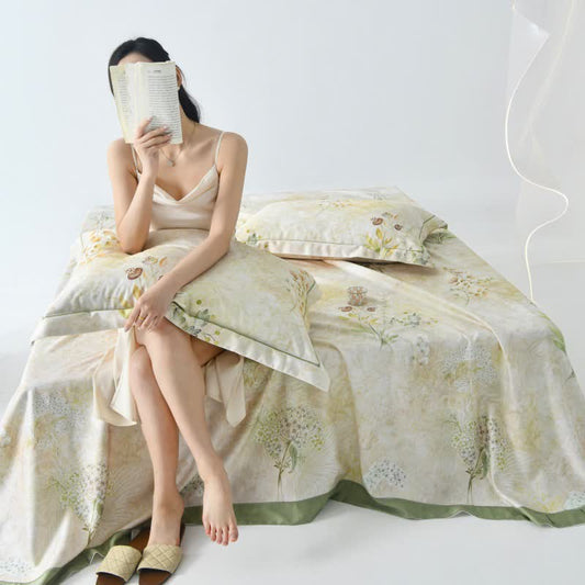 Hibiscus Print Cool Natural Fiber Bedspread