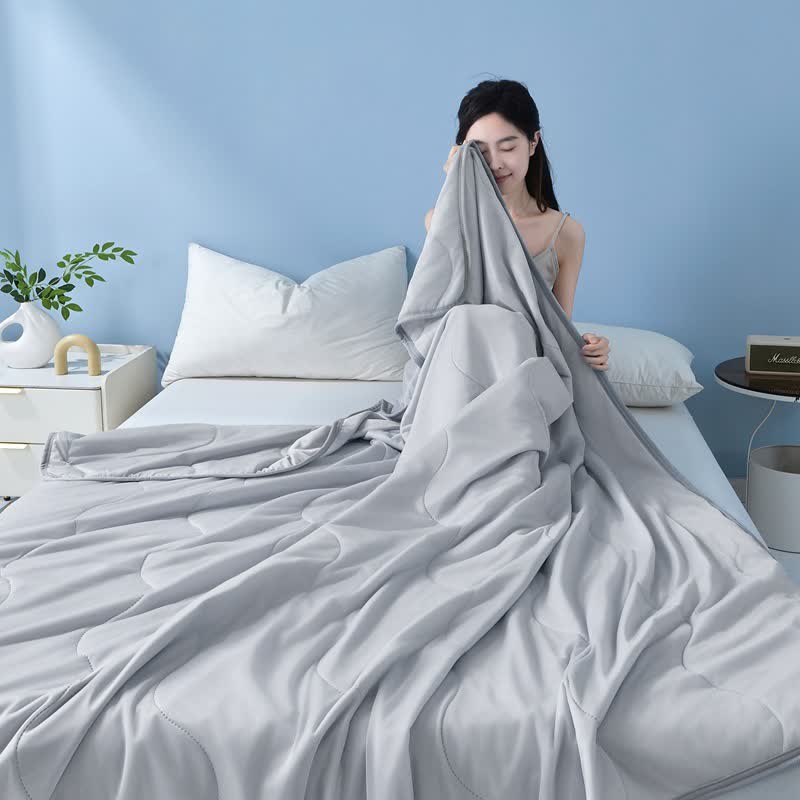 Solid Color Wave-Textured Cooling Quilt
