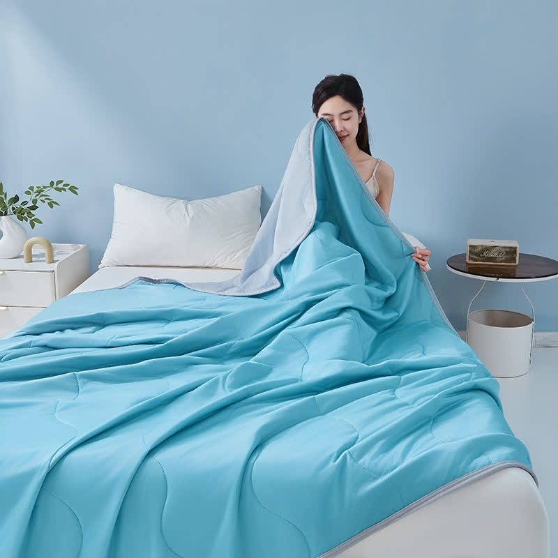 Solid Color Wave-Textured Cooling Quilt