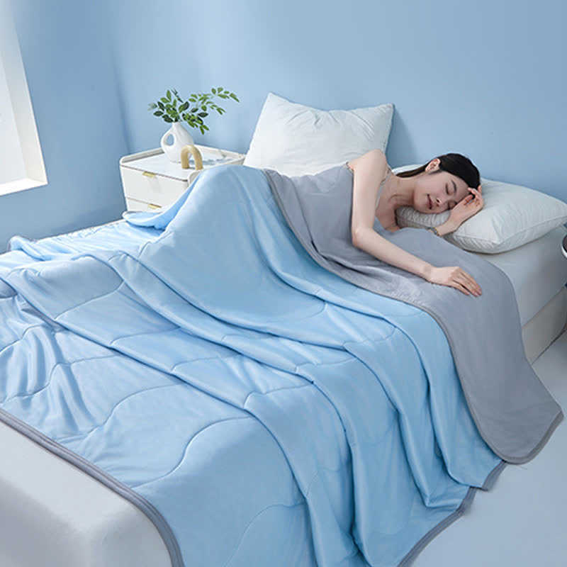 Solid Color Wave-Textured Cooling Quilt