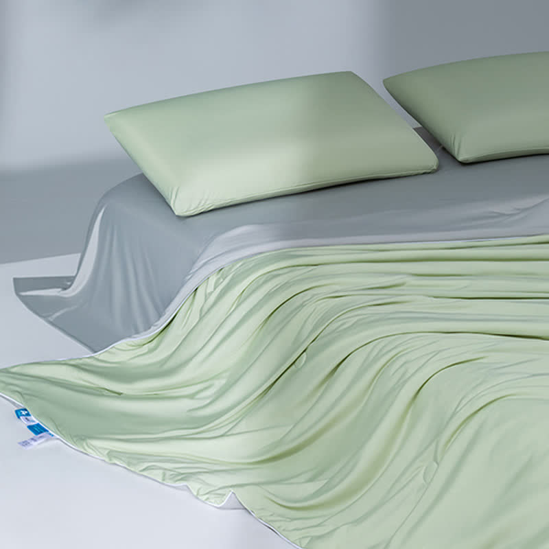 Double-sided Ice Silk Cooling Quilt
