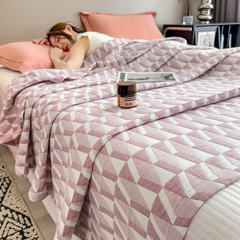 Geometric Triangle Print Cotton Muslin Quilt