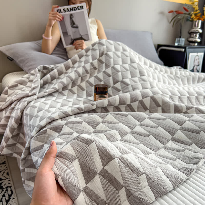 Geometric Triangle Print Cotton Muslin Quilt