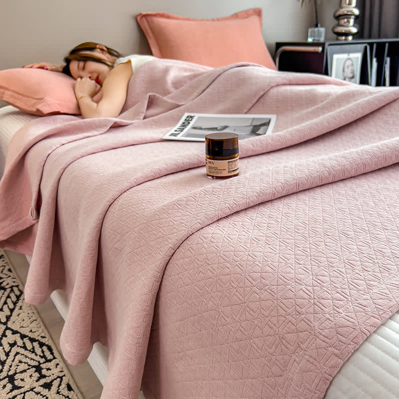Geometric Grid Print Cotton Muslin Quilt
